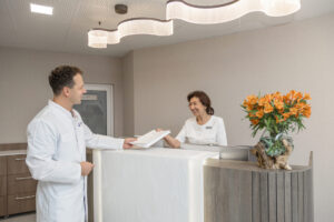 Orthopedic surgeon arnoldas totilas shoulder replacement specialist gijos clinic rehabilitation wing lithuania